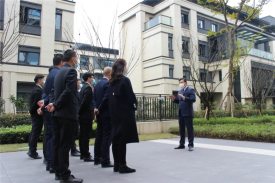 新思路裝飾‖工地巡查◇監(jiān)管到位，質(zhì)量爭(zhēng)先